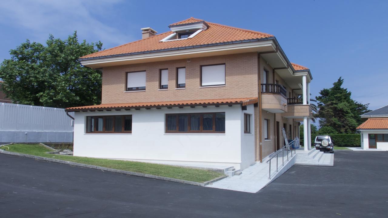 Apartamentos La Canal Сото-де-ла-Маріна Екстер'єр фото