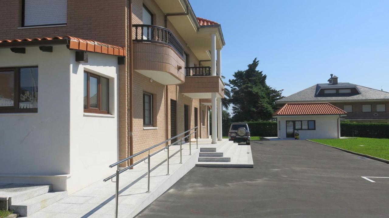 Apartamentos La Canal Сото-де-ла-Маріна Екстер'єр фото